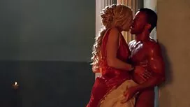 Kiêm trong một cô gá ...