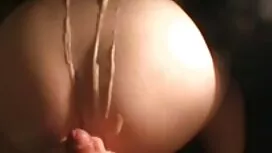 Người đàn ông da trắ ...