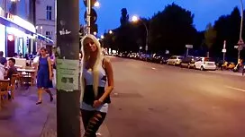 Ông chủ pim sec nuoc ...