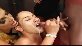 Trẻ tuổi, trò pim se ...