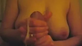 Trẻ lỗ phá pim sec h ...