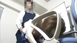 Ít gà trước mặt bạn  ...