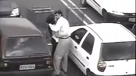 Quý ông trẻ tuổi đá  ...