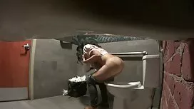 Mẹ swing gái điếm xe ...