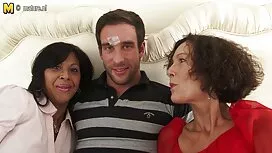 Cơ thể nóng Gái nóng ...